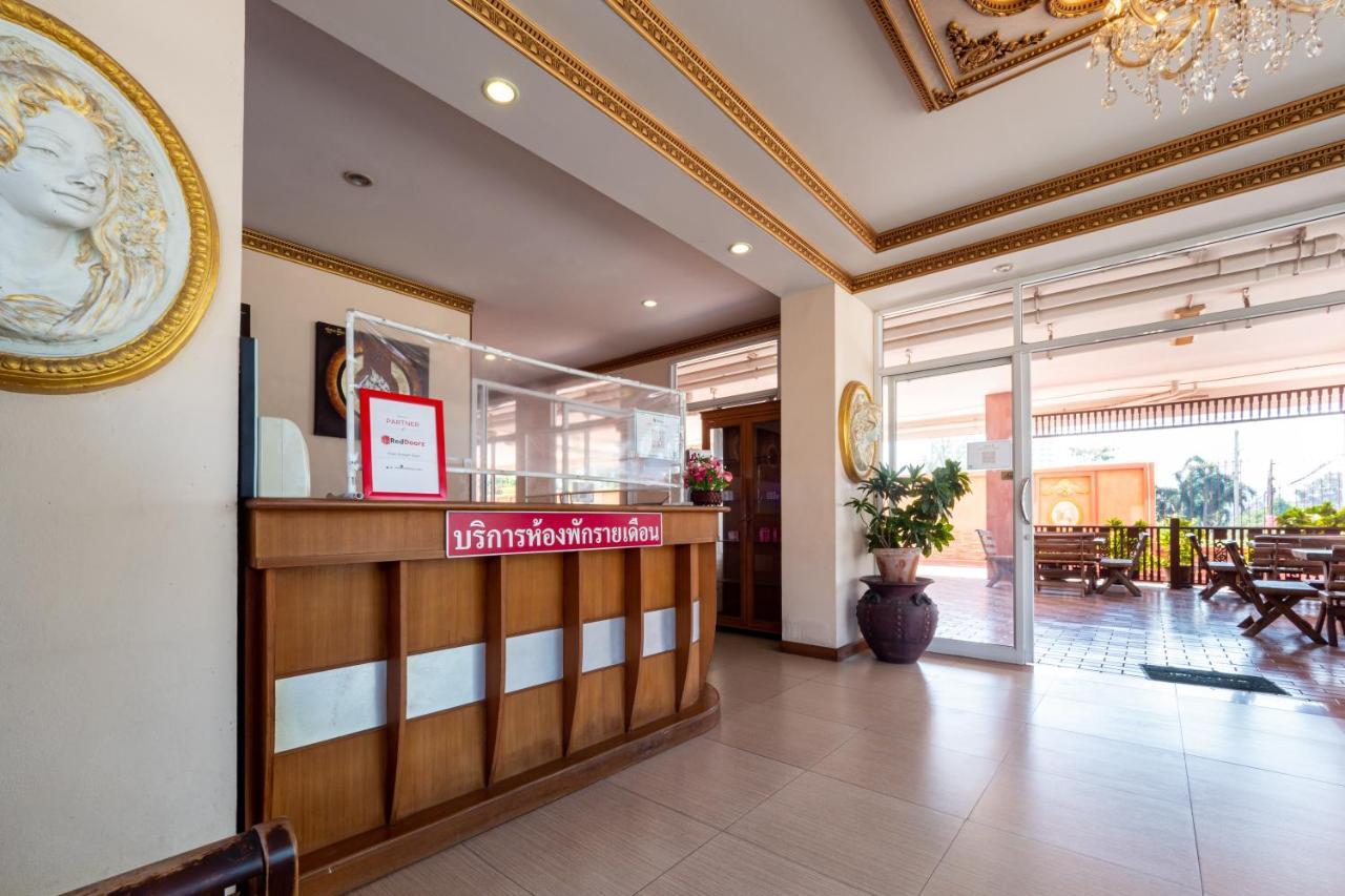 Reddoorz Navin Mansion 3 Pattaya Hotel Exterior photo