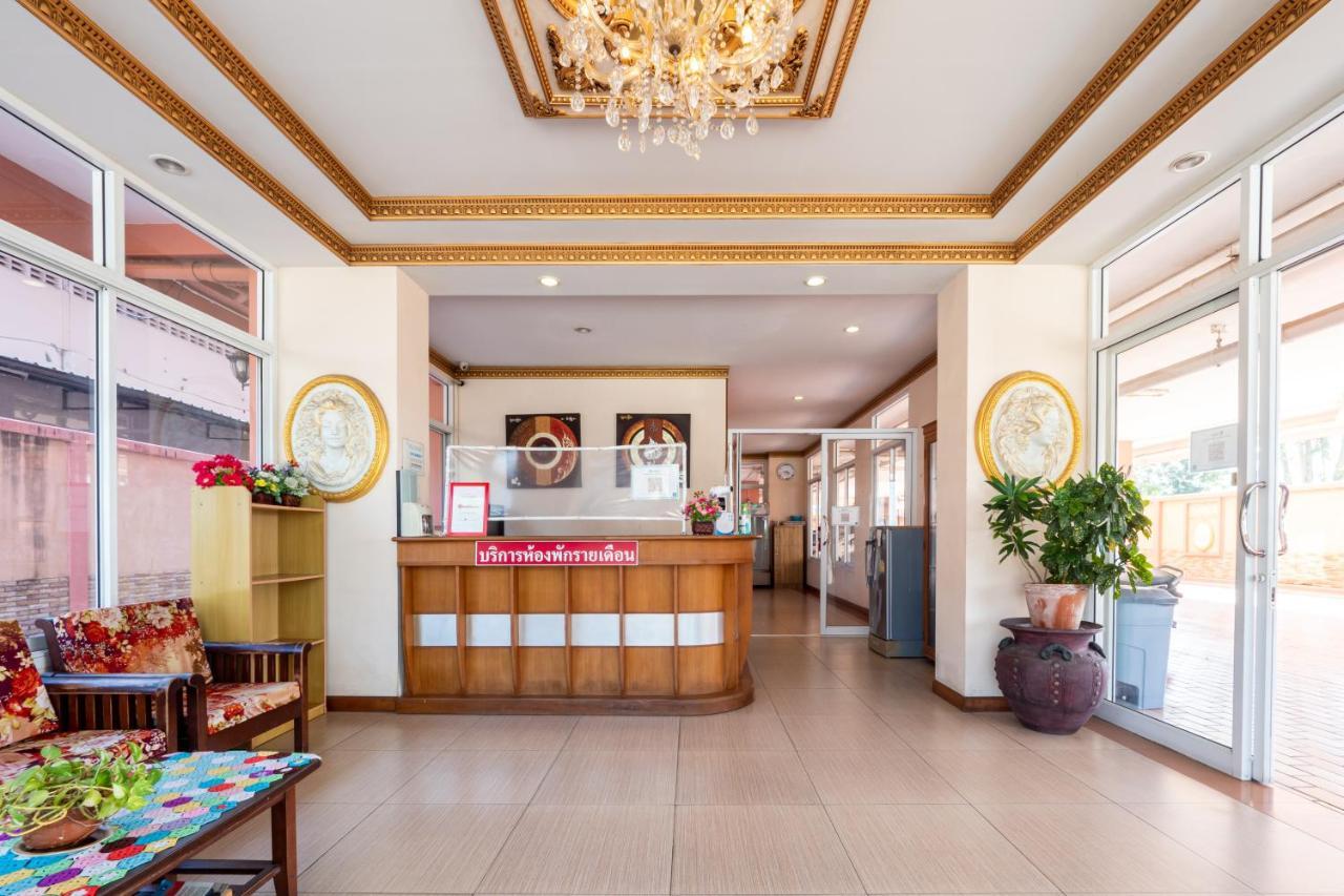 Reddoorz Navin Mansion 3 Pattaya Hotel Exterior photo