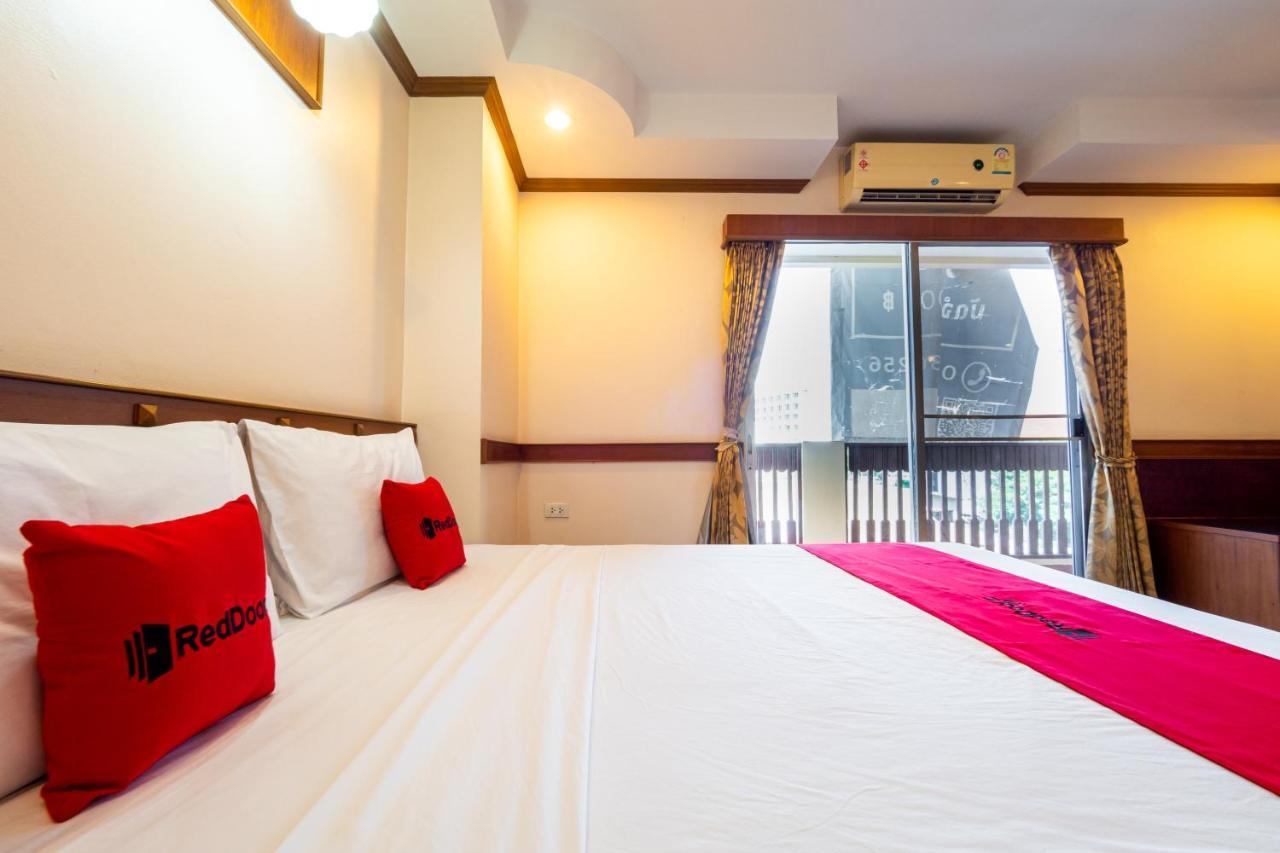 Reddoorz Navin Mansion 3 Pattaya Hotel Exterior photo