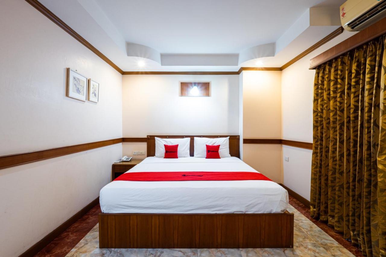 Reddoorz Navin Mansion 3 Pattaya Hotel Exterior photo