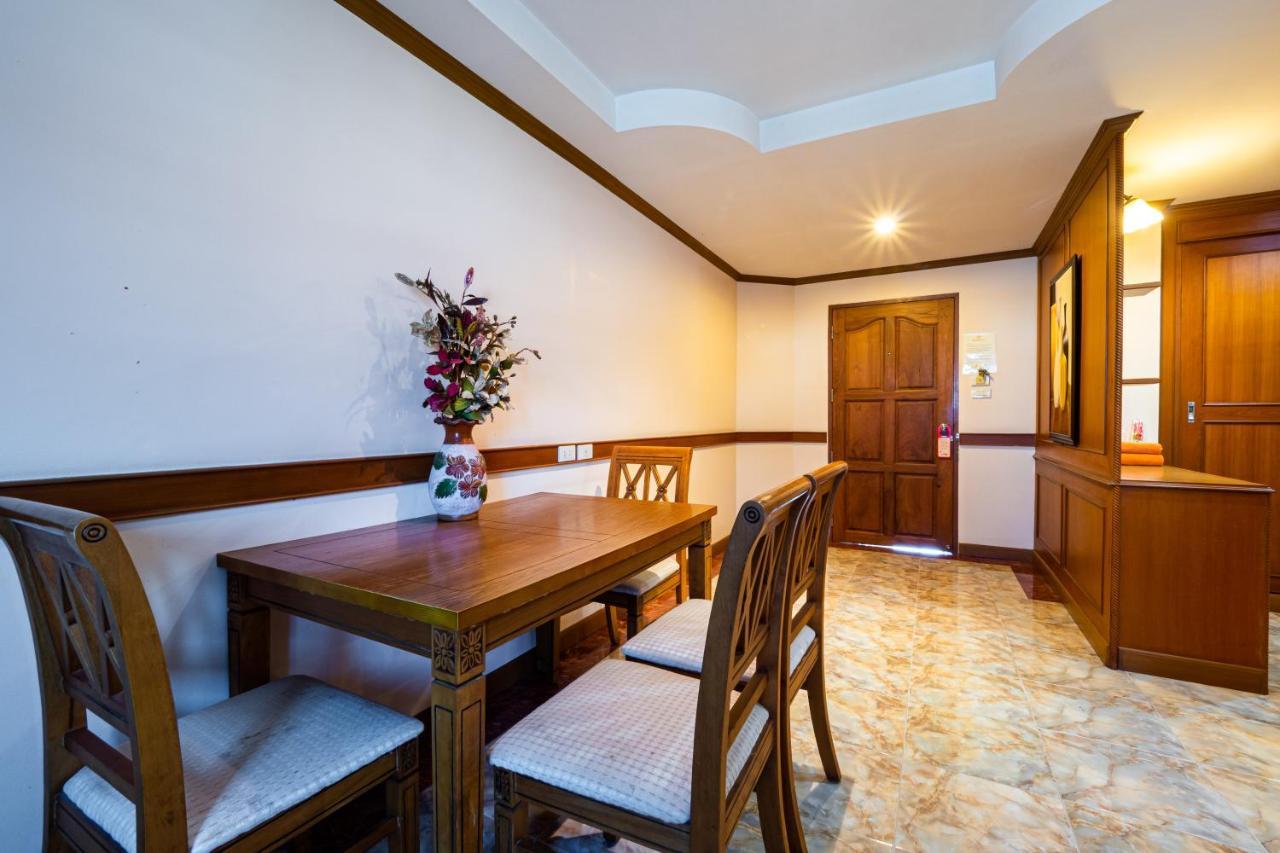 Reddoorz Navin Mansion 3 Pattaya Hotel Exterior photo